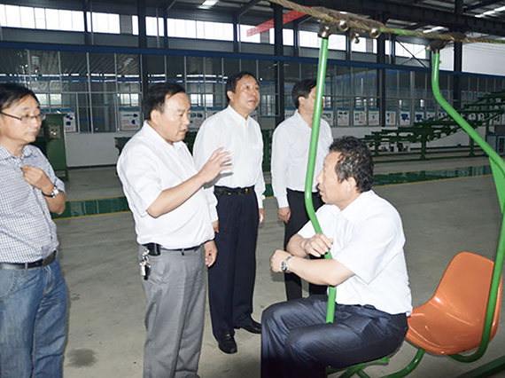 中國(guó)煤炭機(jī)械工業(yè)協(xié)會(huì)理事長(zhǎng)張勇蒞臨我公司檢查、指導(dǎo)工作